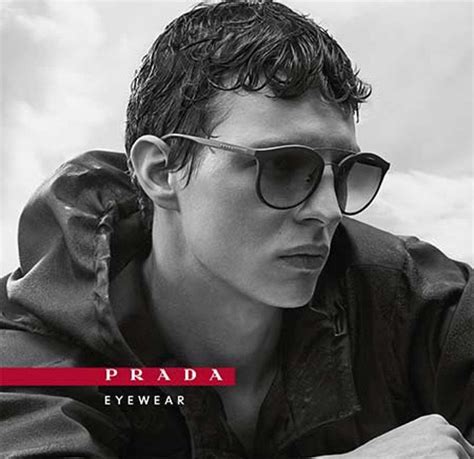 prada sole 2017